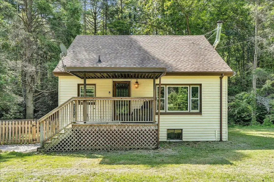 5774 Bradshaw Rd, Salem, VA 24153 - #2