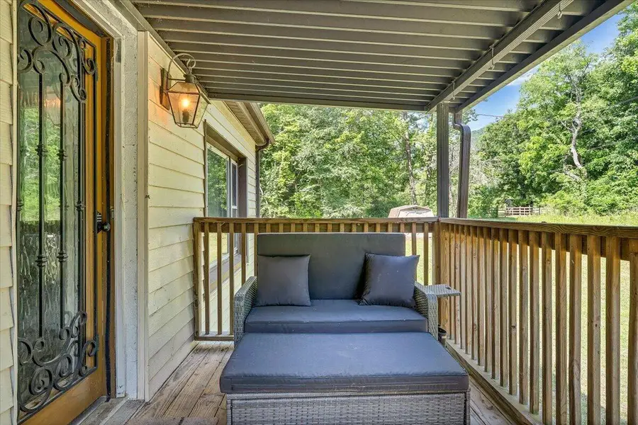 5774 Bradshaw Rd, Salem, VA 24153 - #3