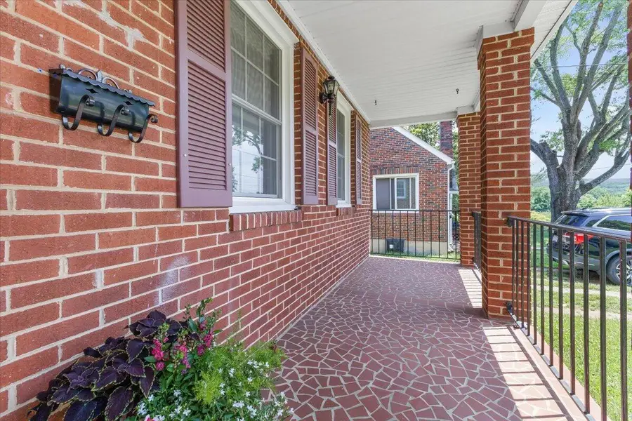 2514 Weaver Rd Sw, Roanoke, VA 24015 - #3