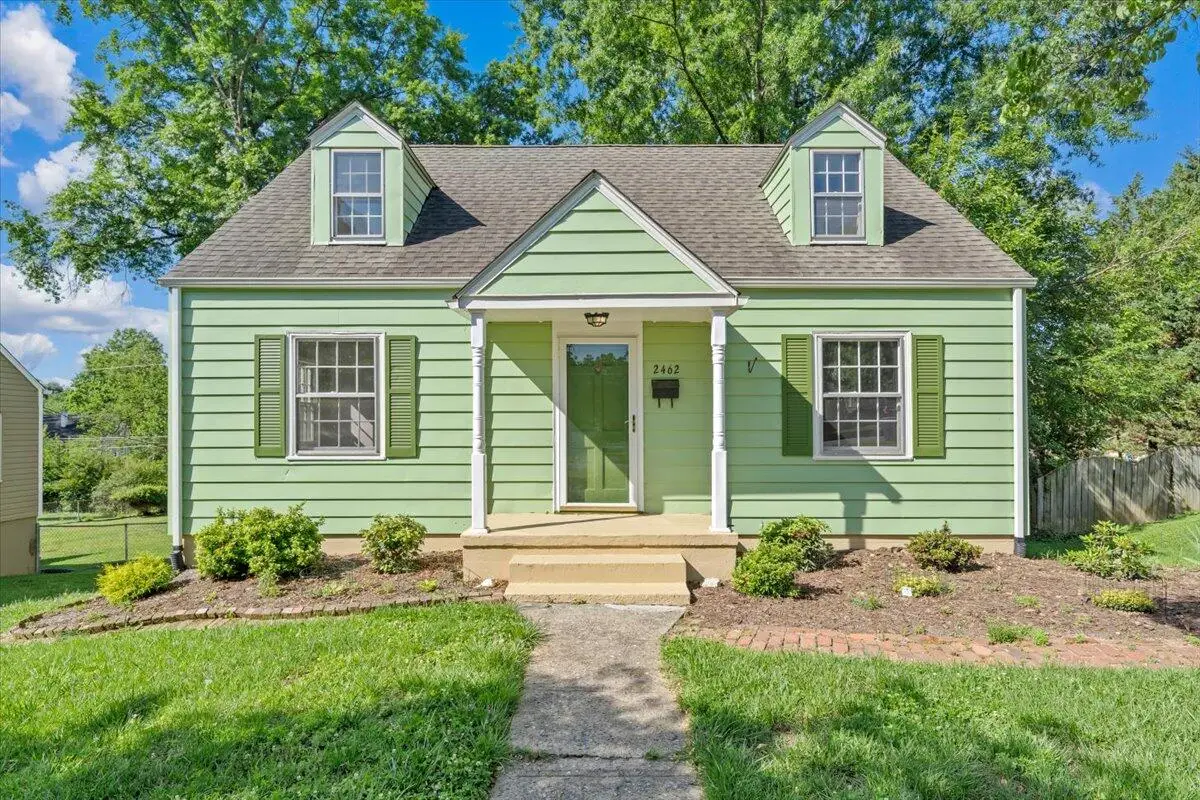 2462 Maiden Ln Sw, Roanoke, VA 24015 - #1