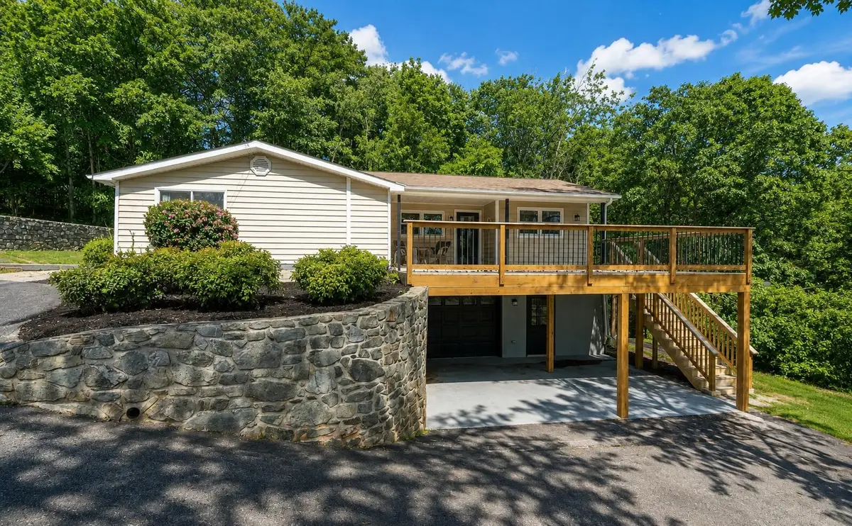 23 Brookside Ln, Moneta, VA 24121 - #1