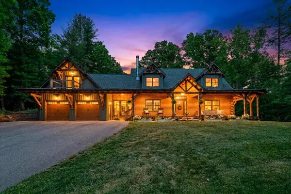 6675 Back Creek Rd, Boones Mill, VA 24065