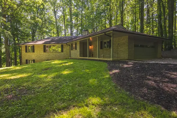 1200 Lakewood Dr, Blacksburg, VA 24060
