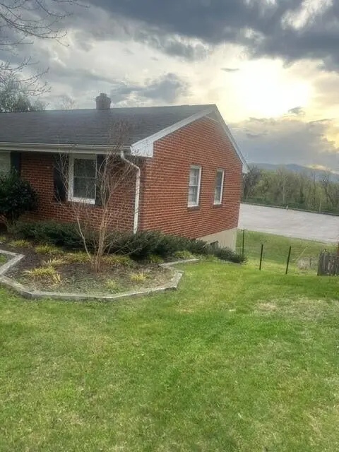 1832 Malvern Rd Sw, Roanoke, VA 24015 - #2