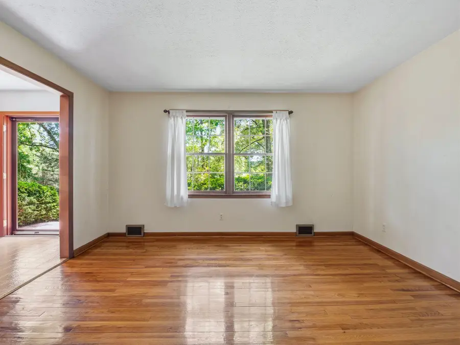 1115 Robin Ridge Rd, Rocky Mount, VA 24151 - #3