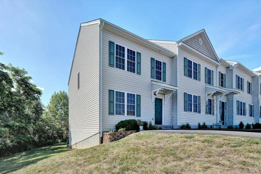 6802 Village Green Dr, Roanoke, VA 24019 - #2