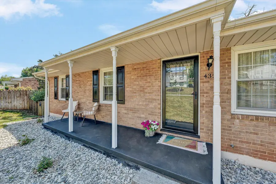 435 Mcgeorge Dr, Vinton, VA 24179 - #3