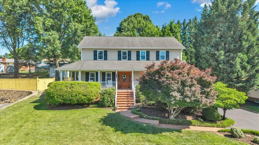 1510 Ashley Dr, Salem, VA 24153 - #2