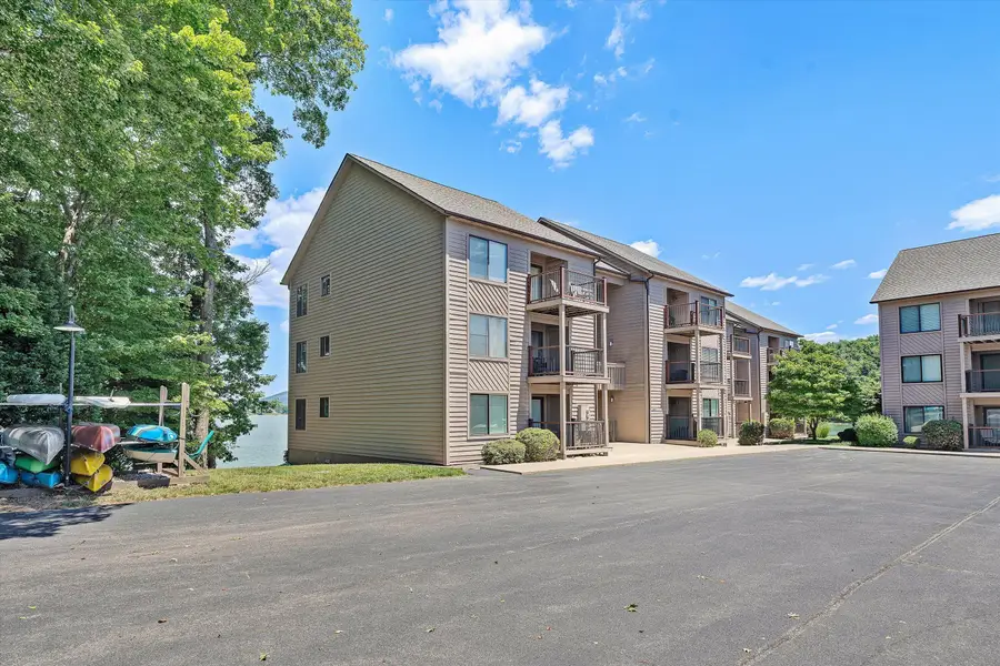 645 Montevista Rd #105, Union Hall, VA 24176 - #3