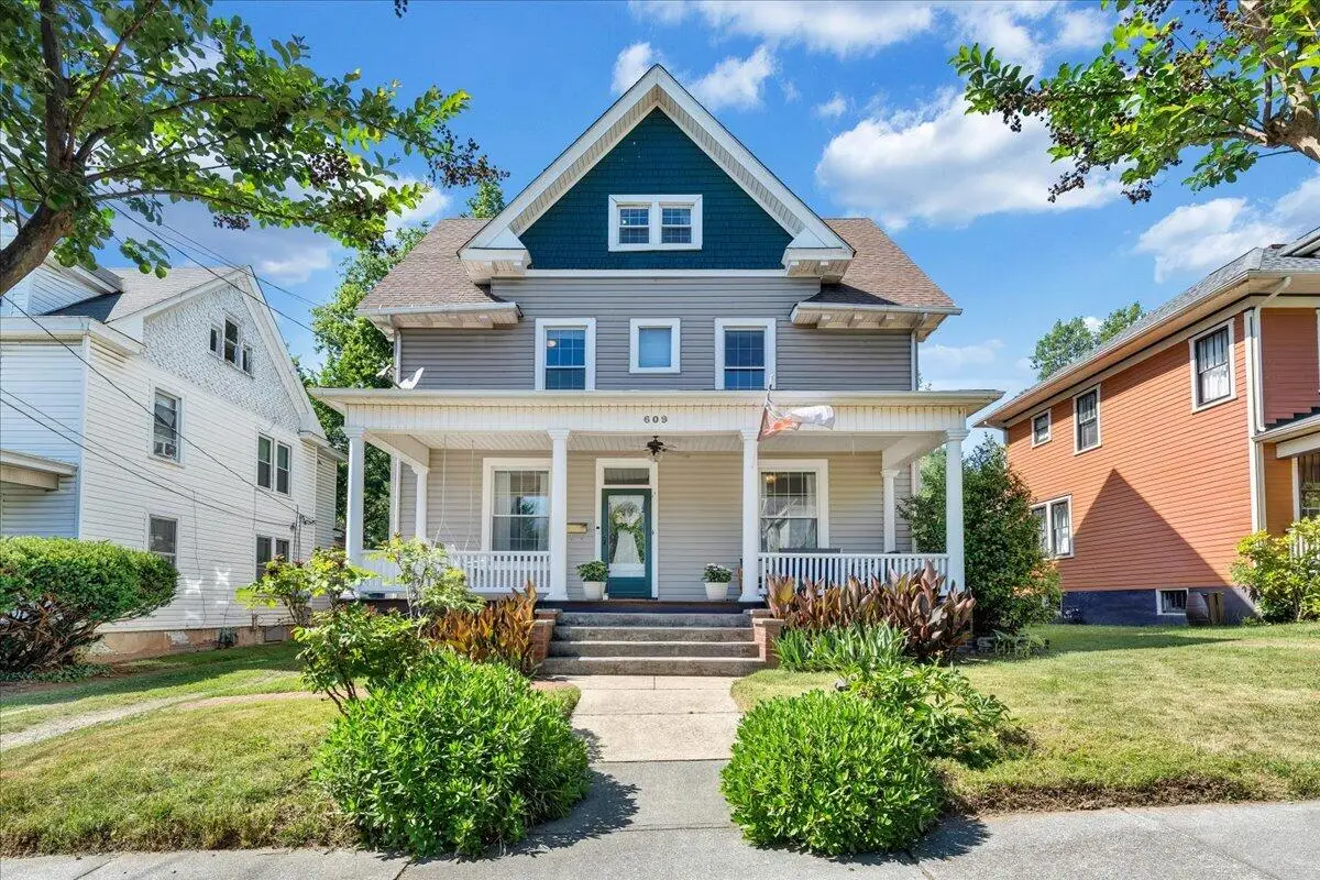 609 Allison Ave Sw, Roanoke, VA 24016 - #1