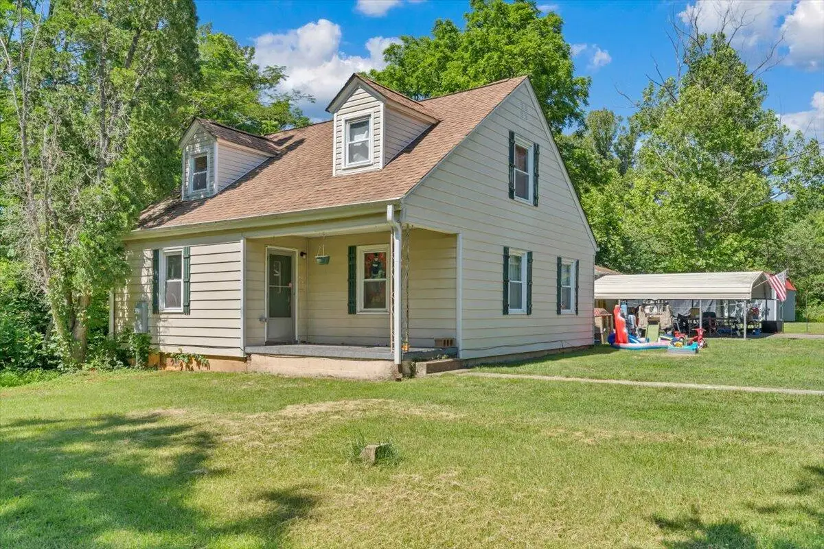 143 Tower Rd, Bassett, VA 24055 - #1