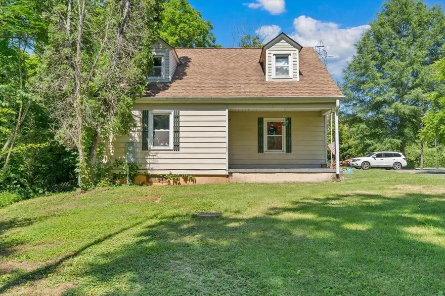 143 Tower Rd, Bassett, VA 24055 - #2