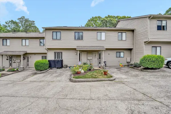 219 Shoreline Marina Cir #121, Moneta, VA 24121