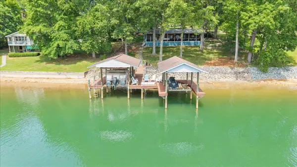 35 Bluewater Ct, Moneta, VA 24121