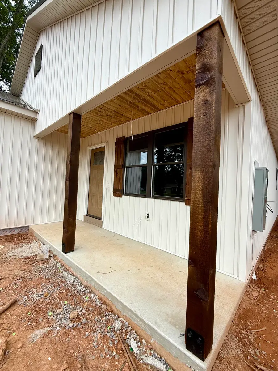 410 Darrell Ln, Hurt, VA 24563 - #3