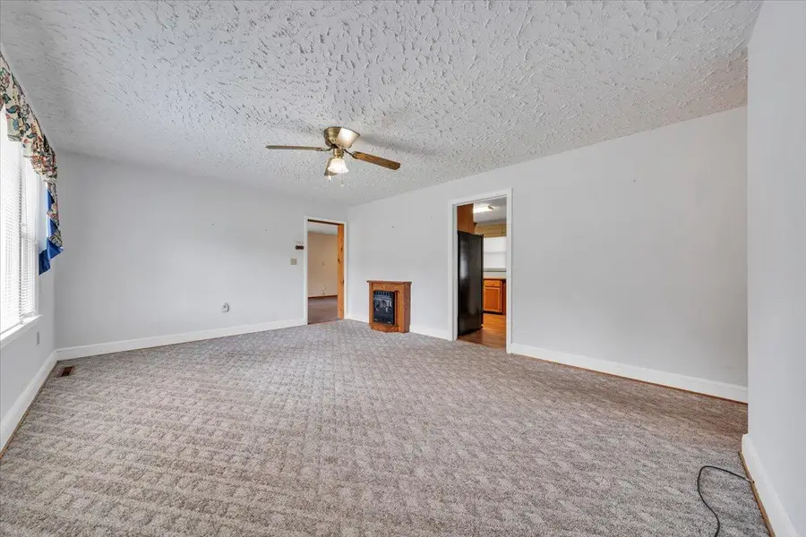 55 Tyree St, Rocky Mount, VA 24151 - #3