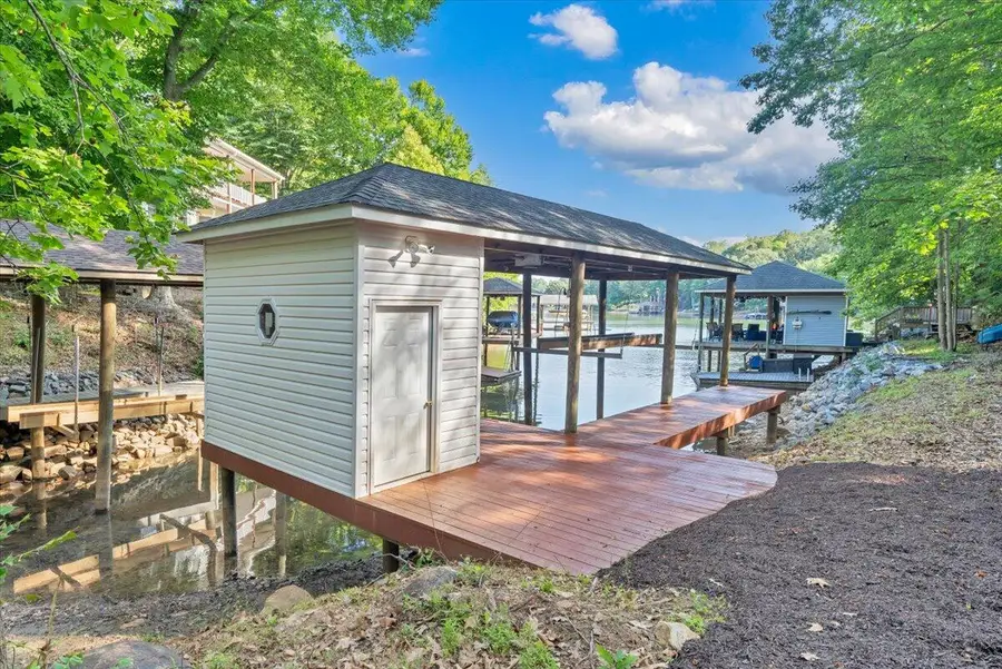 40 Kings Way, Wirtz, VA 24184 - #2