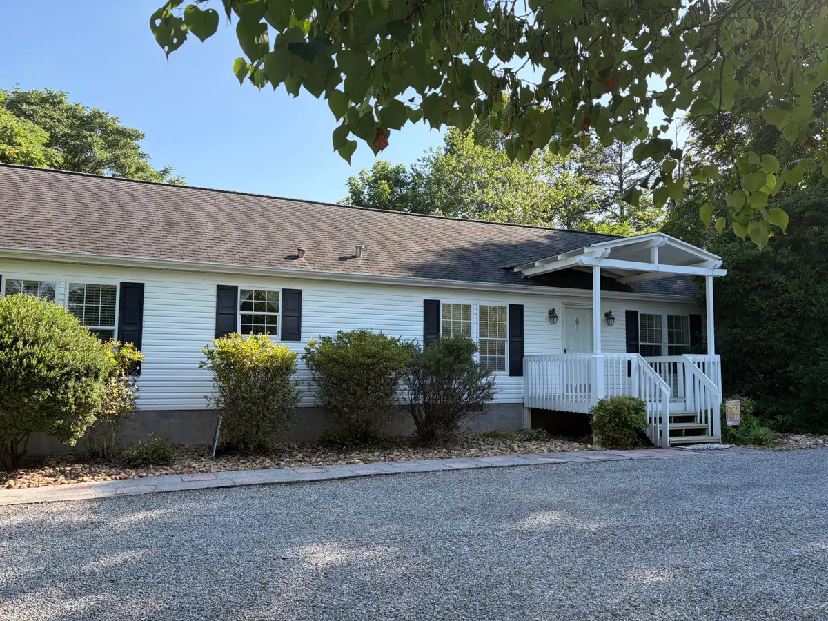 100 River Creek Rd, Wirtz, VA 24184 - #1