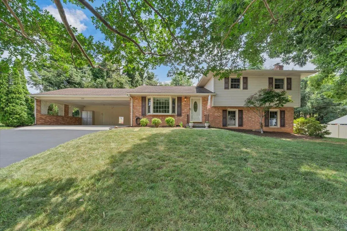 3175 Galloway Dr, Roanoke, VA 24018 - #1