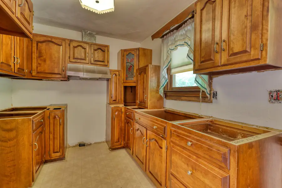 8380 Berrybrook Dr, Salem, VA 24153 - #2