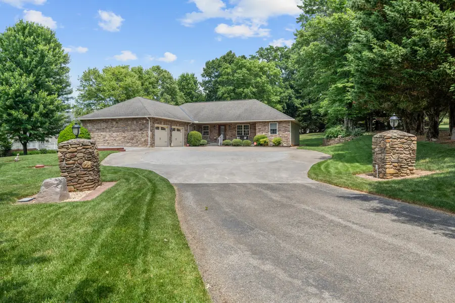 1475 Edgebrook Rd, Salem, VA 24153 - #2