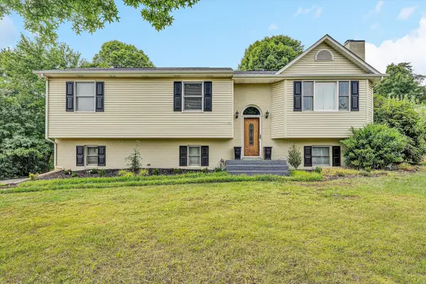 111 Barrington Ct, Hardy, VA 24101