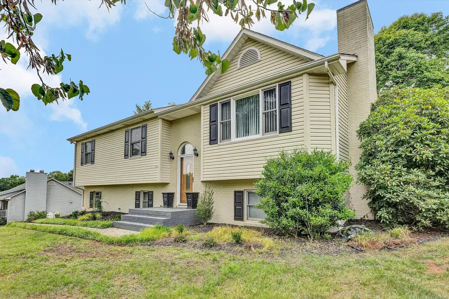 111 Barrington Ct, Hardy, VA 24101 - #2