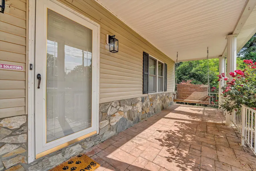 3820 Franklin St, Rocky Mount, VA 24151 - #2
