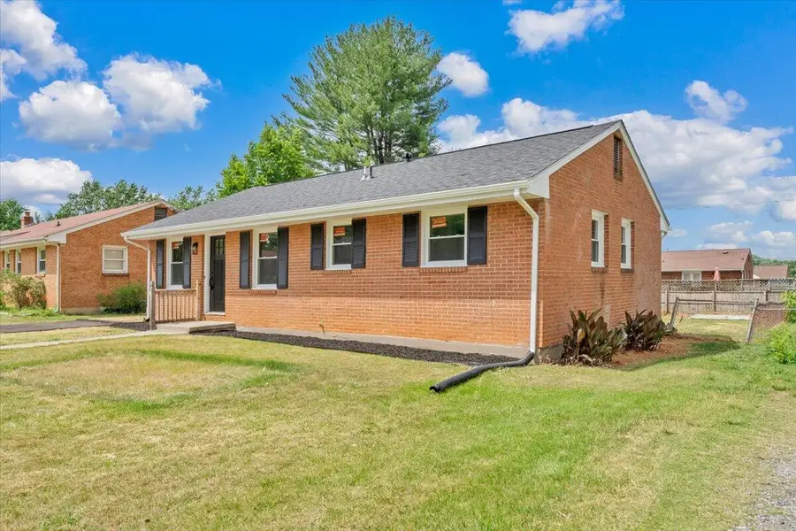 1415 Haydon St, Salem, VA 24153 - #3