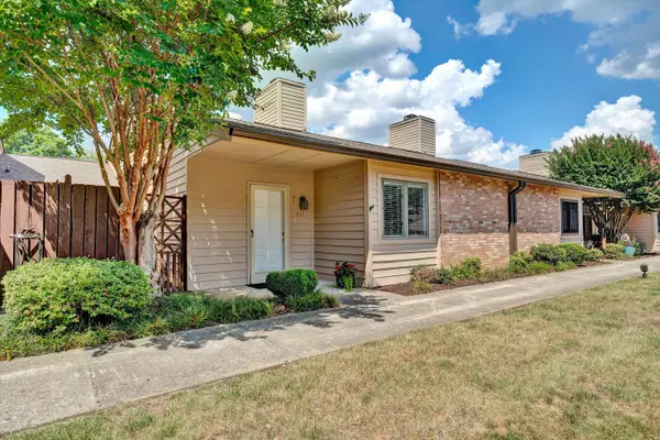 411 Windward Dr Sw #411, Roanoke, VA 24018