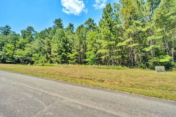 318 Hidden Cove Ln, Lynch Station, VA 24571