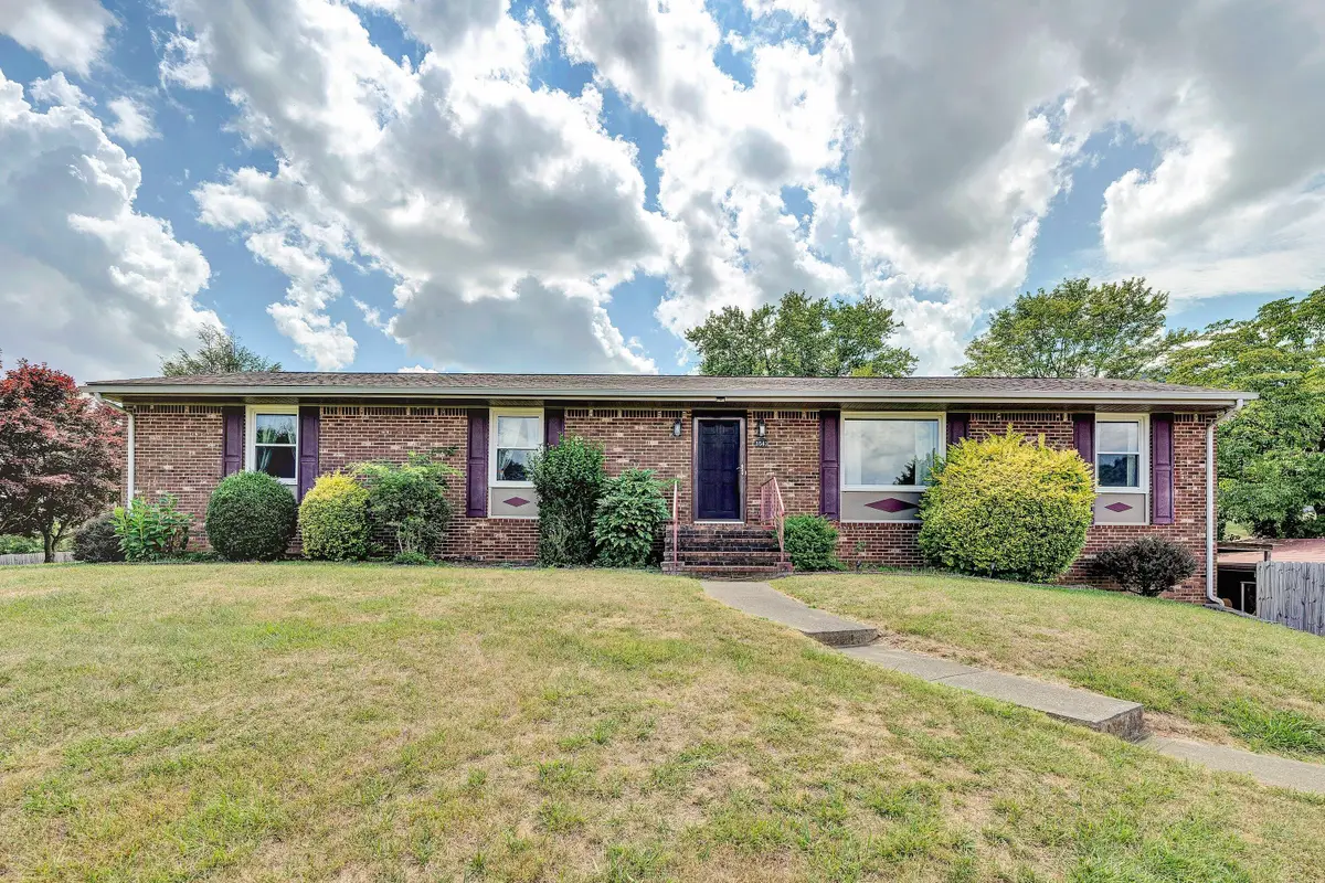 5543 Country Ln, Roanoke, VA 24018 - #1
