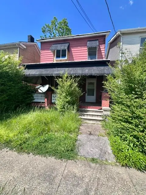716 Church St, Clifton Forge, VA 24422 - #1