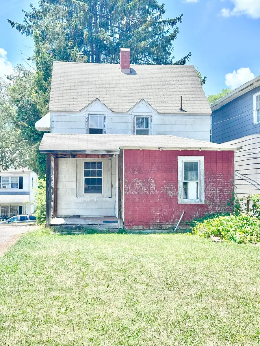514 Rose Ave, Clifton Forge, VA 24422 - #3