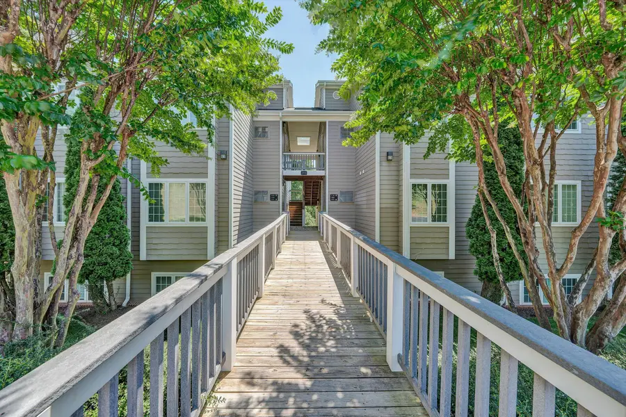 295 S Pointe Shore, Moneta, VA 24121 - #3