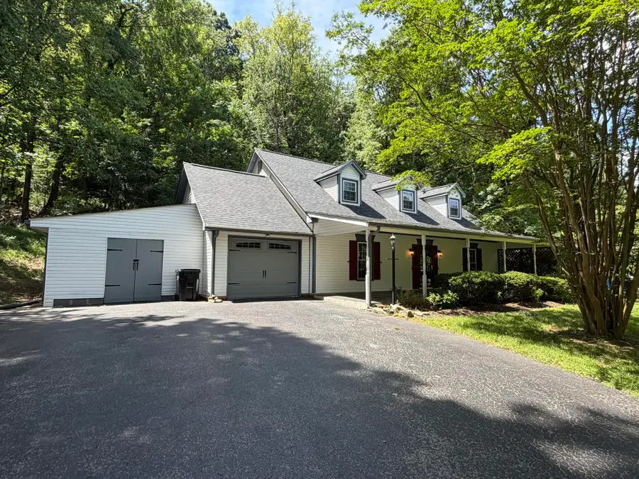 3510 Penn Forest Blvd, Roanoke, VA 24018 - #3