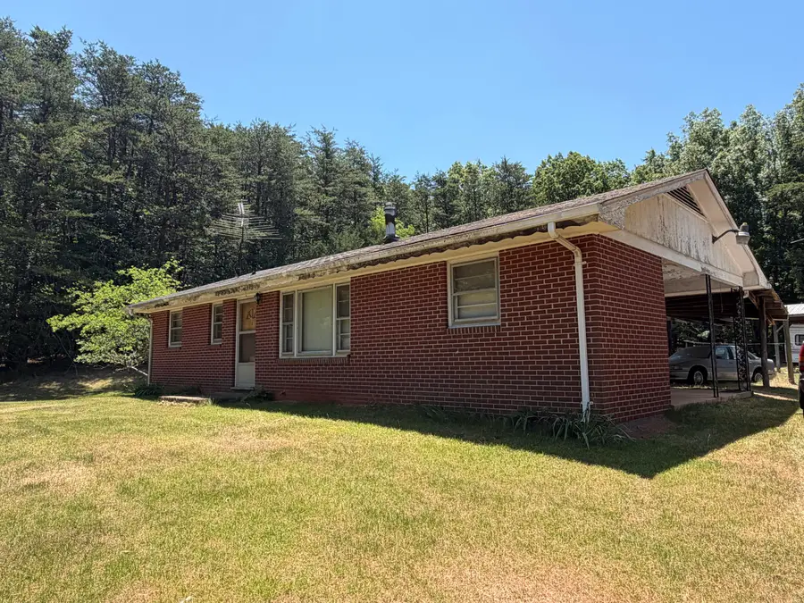 4689 Pittsville Rd, Pittsville, VA 24139 - #3