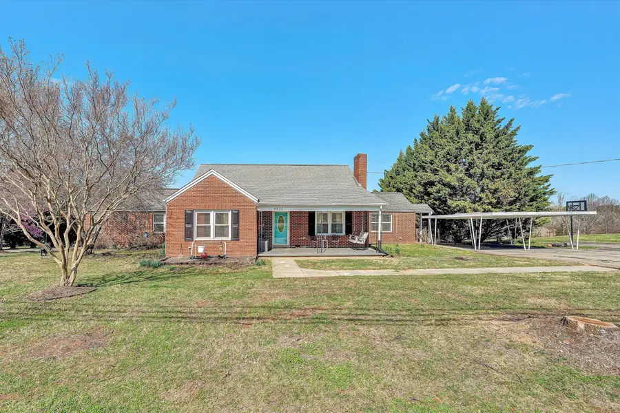 6831 Booker T Washington Hwy, Wirtz, VA 24184 - #2