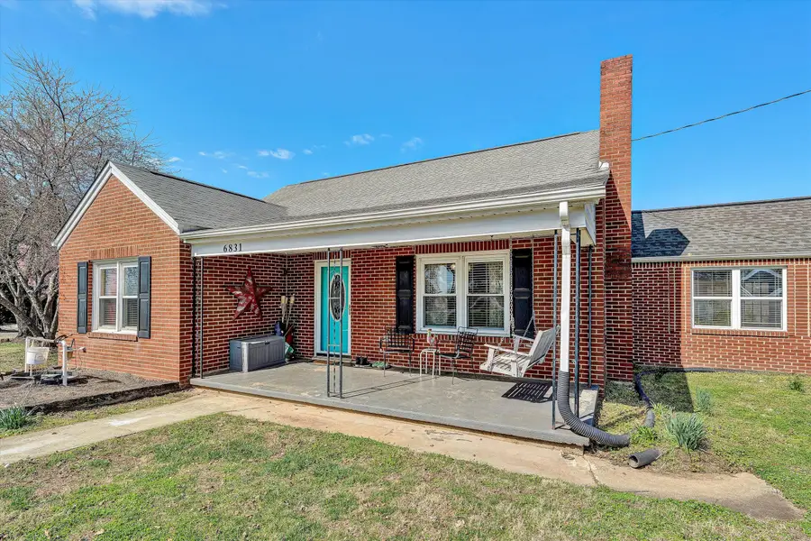 6831 Booker T Washington Hwy, Wirtz, VA 24184 - #3