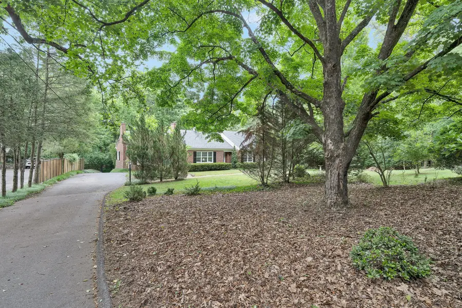 2130 Deyerle Rd Sw, Roanoke, VA 24018 - #3