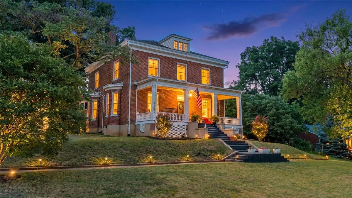 110 Green St, Salem, VA 24153 - #1