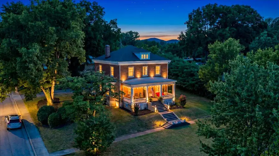 110 Green St, Salem, VA 24153 - #3