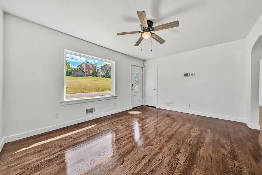 1332 Morningside St Se, Roanoke, VA 24013 - #2