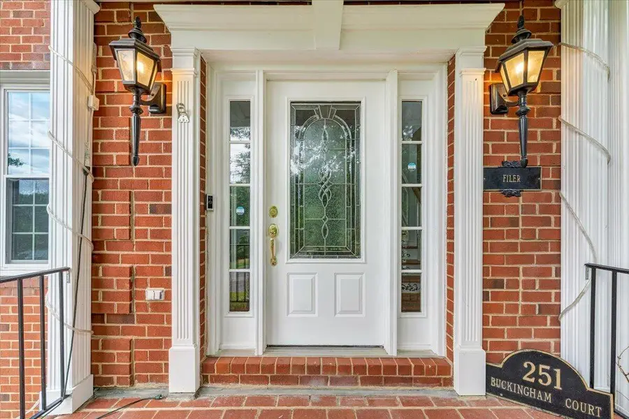 251 Buckingham Ct, Roanoke, VA 24019 - #2