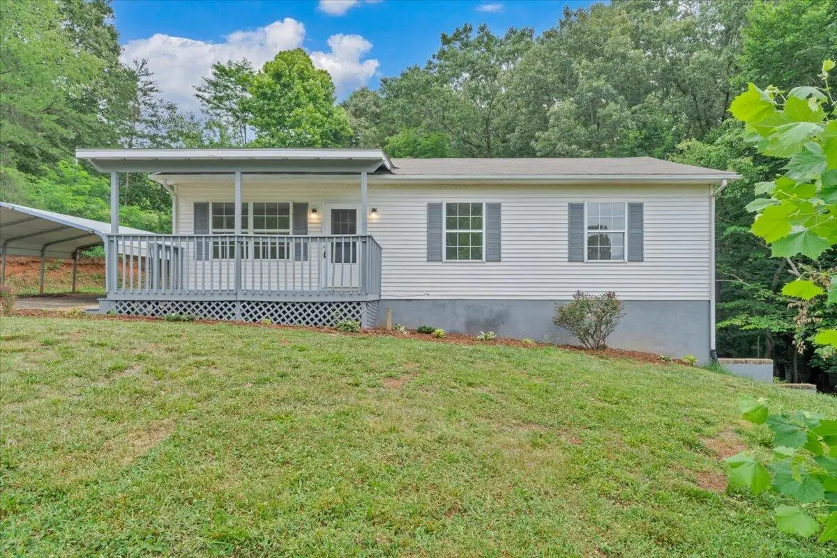 366 Bridge St N, Buchanan, VA 24066 - #1