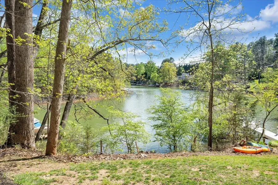 16358 Moneta Rd, Moneta, VA 24121 - #2