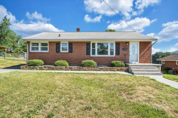 456 Fleming Ave Ne, Roanoke, VA 24012