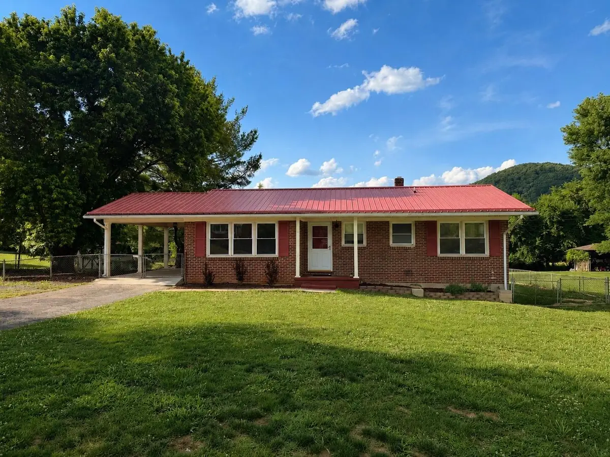 410 Winding Way, Covington, VA 24426 - #1