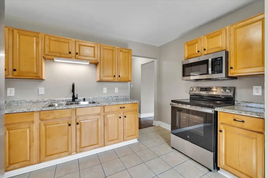 1451 Greenbrier Ave Se, Roanoke, VA 24013 - #3