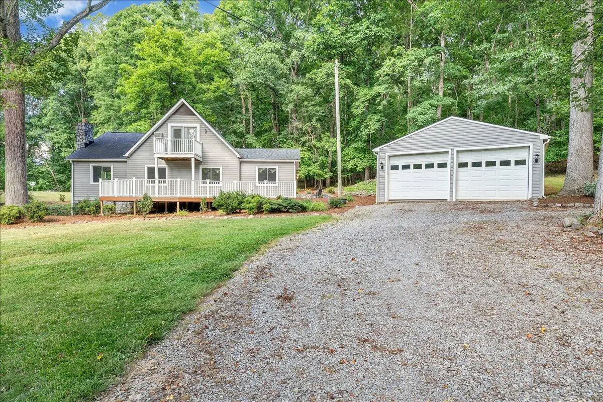 105 Windlass Ct, Moneta, VA 24121 - #1